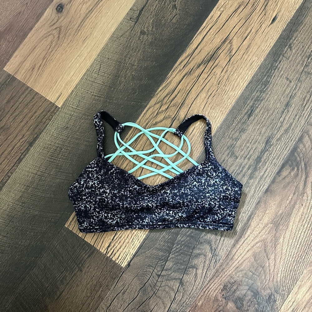 Lululemon Free to Be Wild Sports Bra
